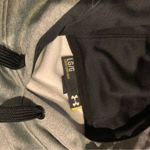 Under Amour hoodie